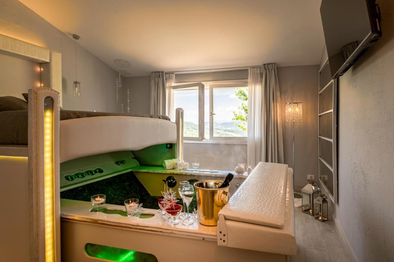 Hotel Butterfly - Il Nido D'Amore Bologna Monzuno Eksteriør billede